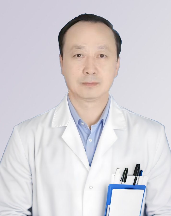 Dr. Yang Jianxin, General Medicine Director at Panda Hospital Guangzhou